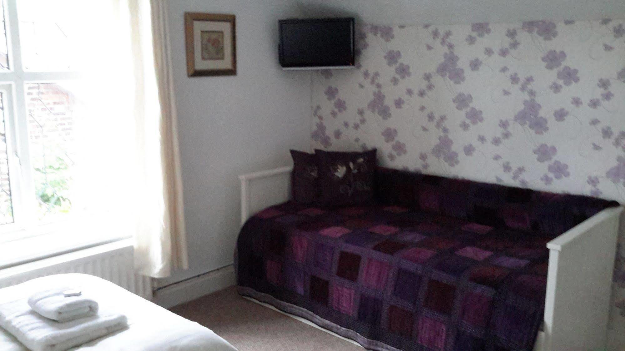 Bed and Breakfast The School House Warrington  Exterior foto